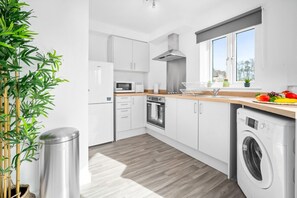 Unclassified image, 4 of 26, button