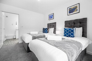 Unclassified image, 3 of 26, button