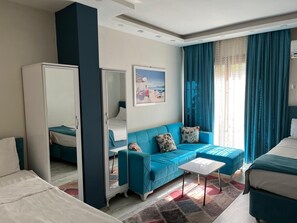 Luxury Studio | Living area