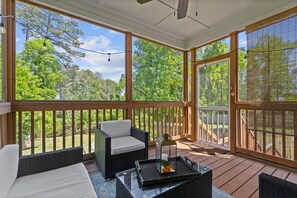 تلفزيون ذكي، مدفأة، شاشة كمبيوتر