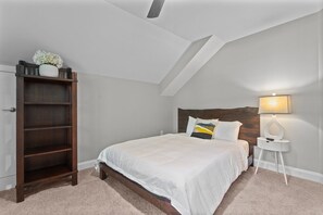 3 bedrooms, desk, iron/ironing board, travel cot