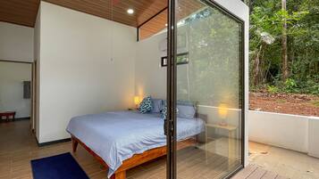 Comfort Villa | Free WiFi, bed sheets