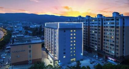 Kunming Panlong Days Inn Selected Wyndham Hotel (Agricultural University Branch)