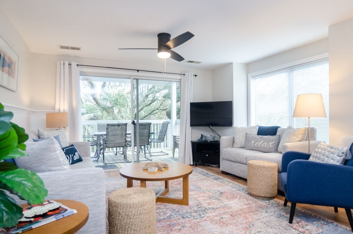 3 Bedroom Condo in Ocean Dunes steps to Rec Center