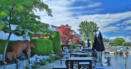 Villa's At Eldorado Resort