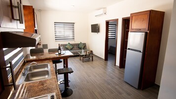 Comfort Condo | Living area | 42-inch LED TV with digital channels, TV