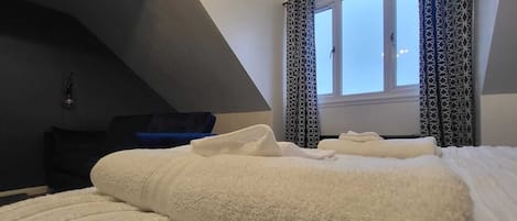 3 室のベッドルーム、WiFi