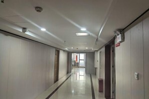 Unclassified image, 4 of 52, button - Yingzhou Business Hotel (Zhuhai)