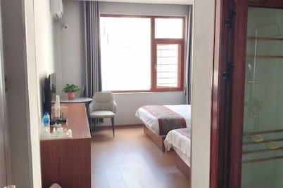 Mouding Minghuang Hotel