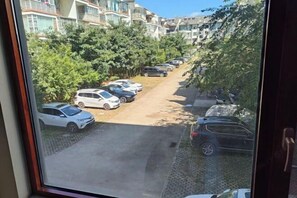 Free self parking - Mouding Minghuang Hotel (Mouding)