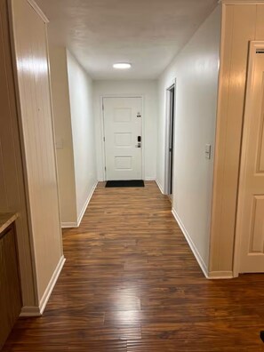 Interior - Gator Ranch House 1.5 Miles From Stadium - Clean! (Gainesville)