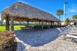 屋外ダイニングエリア