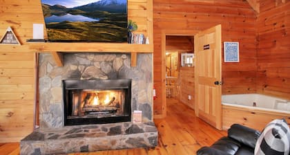 Stay at Woodscape for Easter - Fiber Wifi! - Close to Callaway Gardens