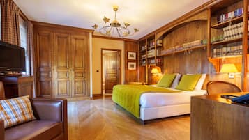 Deluxe Δίκλινο Δωμάτιο (Double) | Κλινοσκεπάσματα υψηλής ποιότητας, μίνι μπαρ, χρηματοκιβώτιο στο δωμάτιο