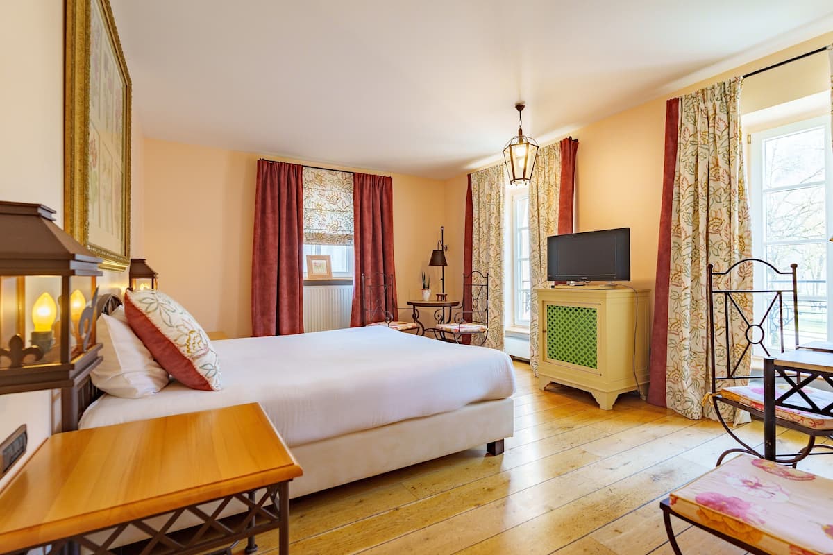 Chambre Double Supérieure | Literie de qualité supérieure, minibar, coffres-forts dans les chambres