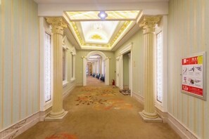 Interior - Dongfang Hotel (Rushan)