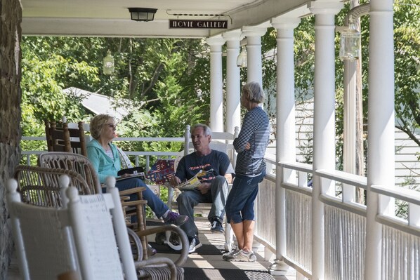 Property grounds - Prairie Edge Suite at the Calhoun House Inn & Suites (Bryson City)