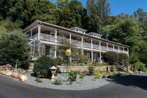 Exterior - Prairie Edge Suite at the Calhoun House Inn & Suites (Bryson City)