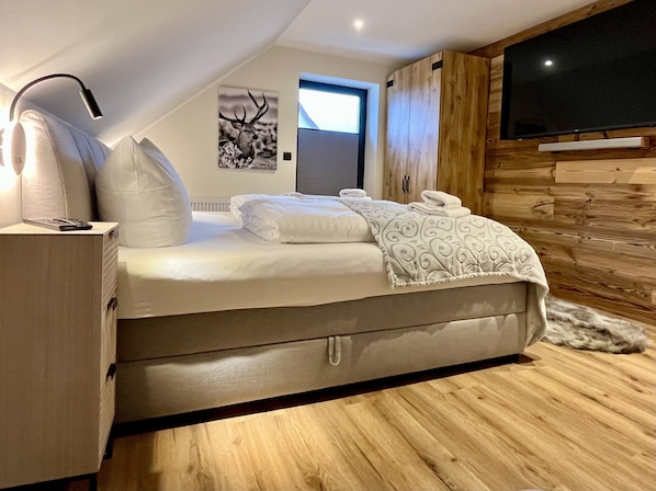 3 chambres, fer et planche Ă repasser, Wi-Fi, draps fournis