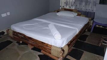 Double Room | Iron/ironing board, free WiFi