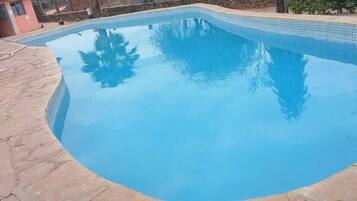 15 hồ bơi ngoài trời