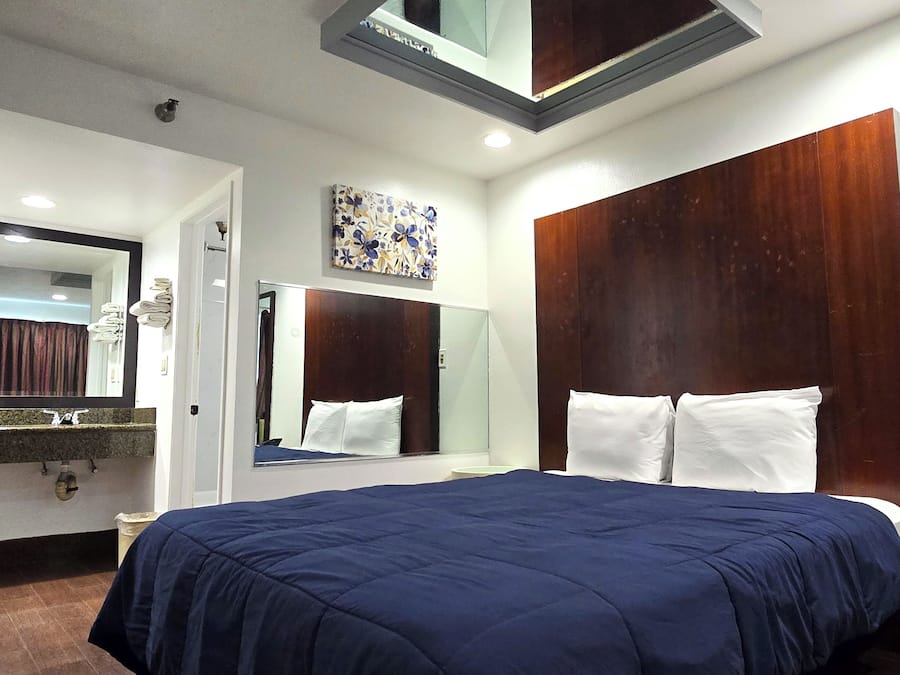 Desk, iron/ironing board, free WiFi, bed sheets