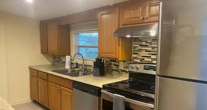Entire Punta Gorda Home Sleeps 7 Close to I-75