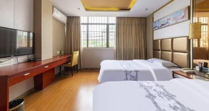 Guanghe Business Hotel (Shaoguan Fengcai Experimental School)