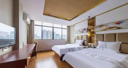 Guanghe Business Hotel (Shaoguan Fengcai Experimental School)