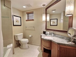 Bathroom - Hyatt Ka'anapali Beach Club, Full Kitchen, Access to Resort Amenities (Lahaina)