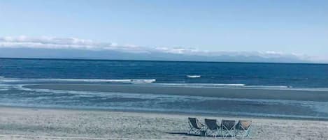 Sun-loungers, beach towels