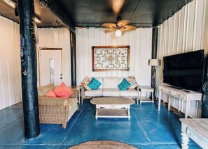 Smart TV, table tennis, books, video library