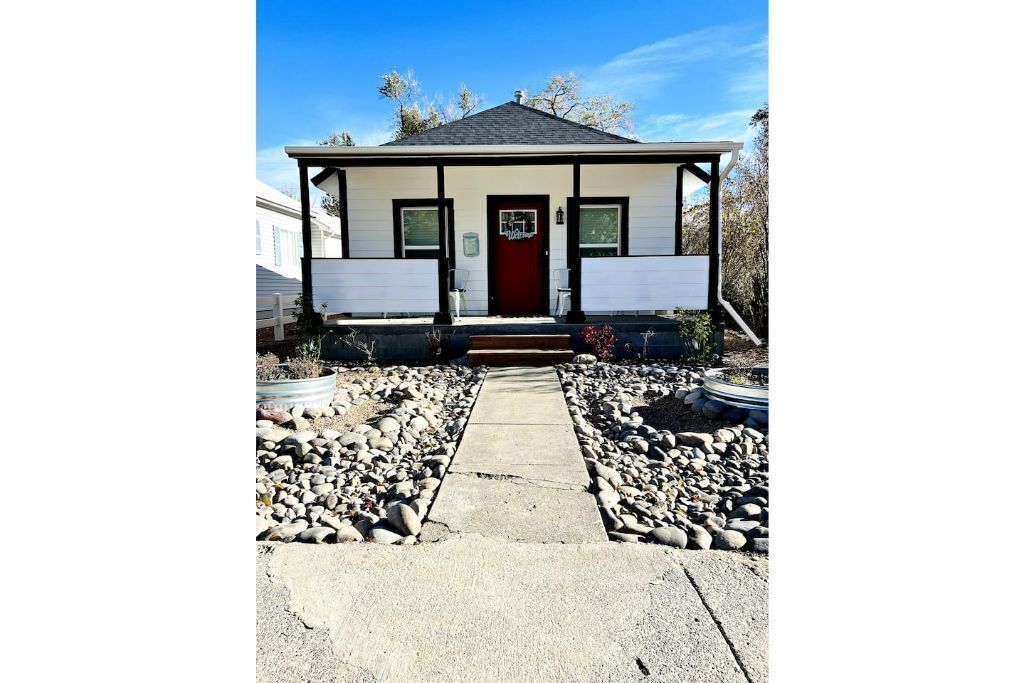 Quaint 1-bedroom home in downtown Montrose 016292