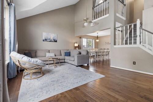 Charming family home with king bed - private pool - fast wifi - ARCADE