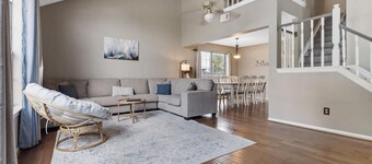 Charming family home with king bed - private pool - fast wifi - ARCADE