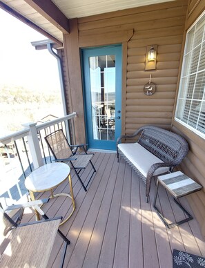 Terrace/patio - Paradise Cove Walk-in Log Cabin by Silver Dollar City & Table Rock Lake! (Branson)