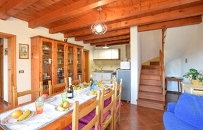 Interior - Awesome home in Sovramonte with WiFi (Sovramonte)