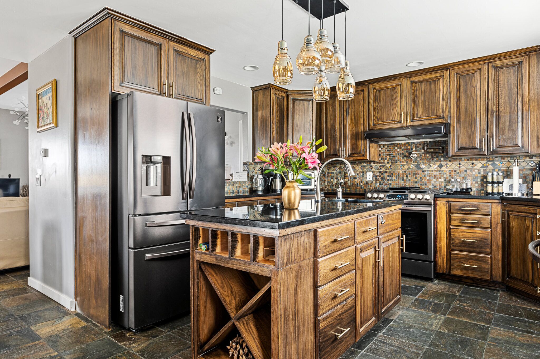 冰箱、微波炉、烤箱、炉灶