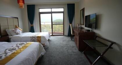 Longshui Lake Dalong Bay Hotel