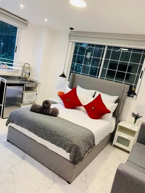 Suite103