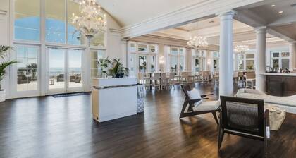 REDUCED RATES NOV-FEB! BC CATALINA - BEACHFRONT 9th floor 2 bed 2 bth sleeps 4-5