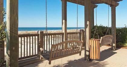 REDUCED RATES! BEACH CLUB CATALINA - BEACHFRONT 9th floor 2 bed 2 bth sleeps 4-5