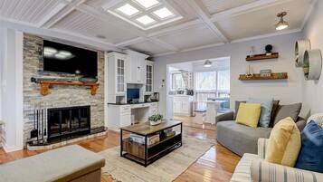 TV connectée, cheminée