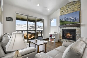 TV, fireplace - Luxury Home | Home Theater | Hot Tub (Kamas)