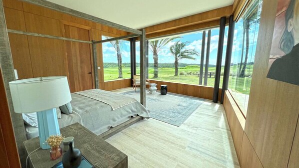 7 bedrooms, WiFi, bed sheets, wheelchair access