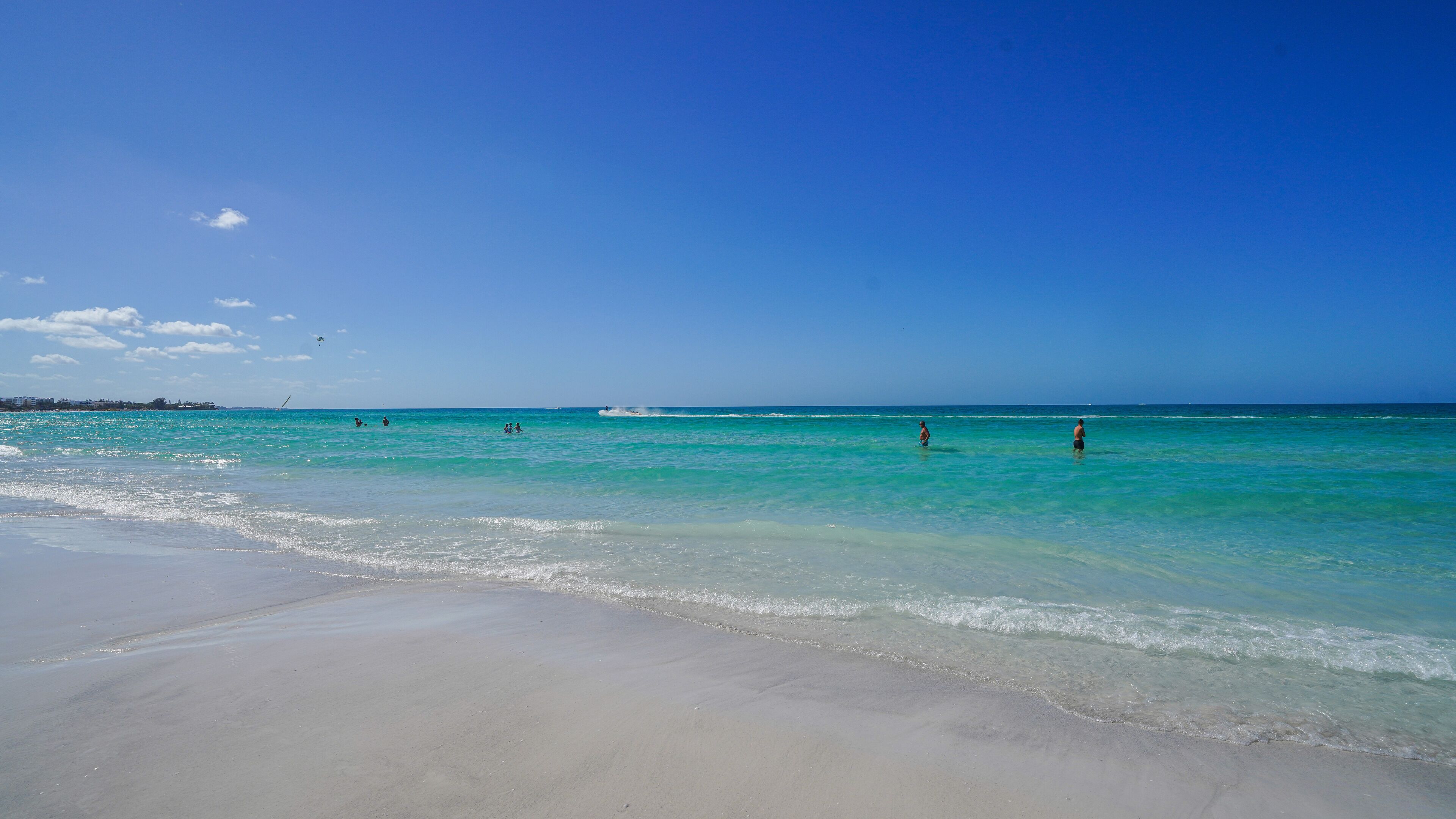 Beach nearby, beach towels
