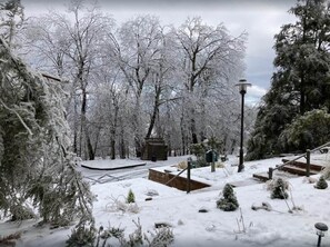 Property grounds - Perfect Getaway for Vacation or Staycation!! (Wintergreen Resort)