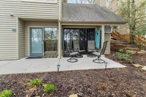 Exterior - Perfect Getaway for Vacation or Staycation!! (Wintergreen Resort)