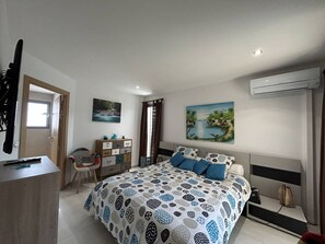 4 bedrooms, free WiFi