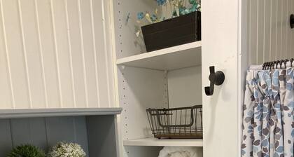 Adorable apartment close to Traverse City in a beautiful farm setting